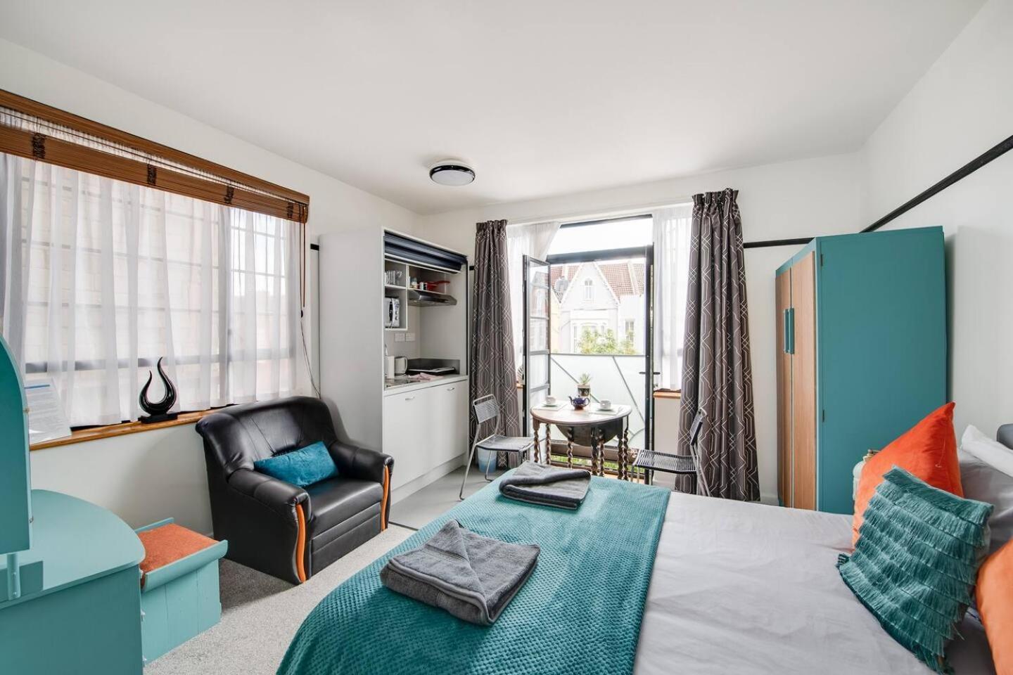 Ferryman Apartments By Places To Be Portsmouth Exterior foto